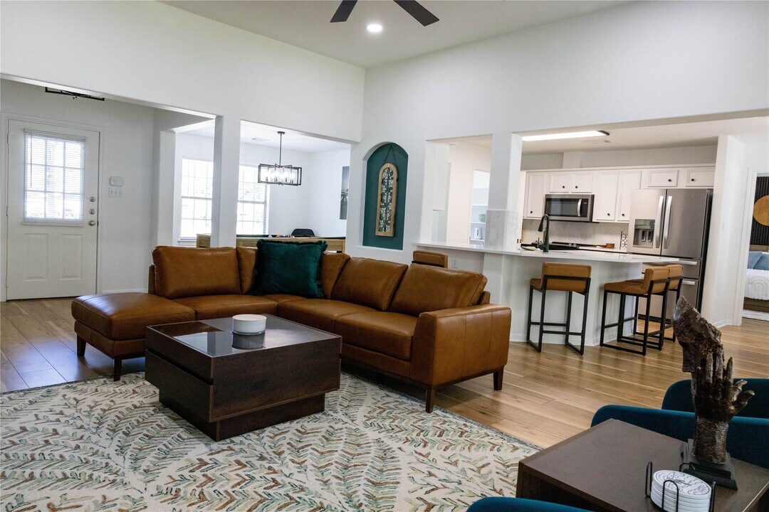 17023 Lexington Dr in Conroe, TX - Building Photo