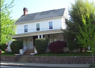 161 N Main St in Souderton, PA - Building Photo