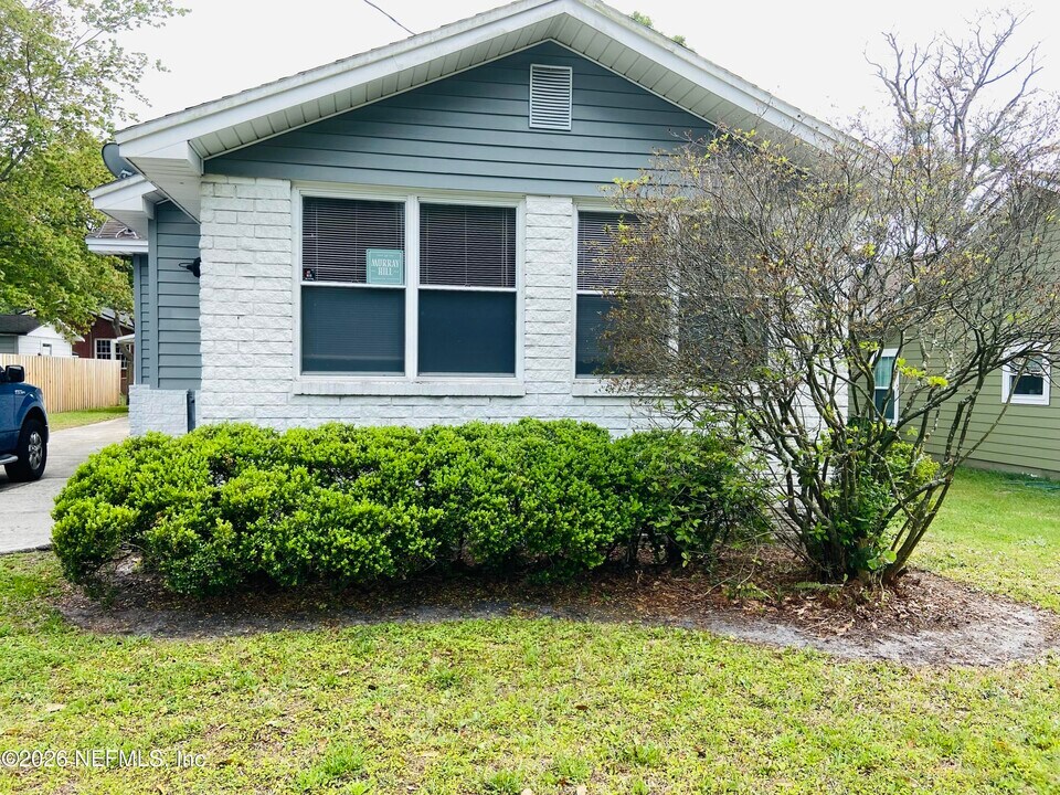 4808 Lawnview St in Jacksonville, FL - Foto de edificio
