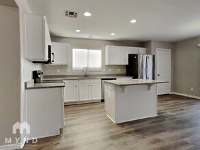 25145 W Fremont Rd in Buckeye, AZ - Building Photo - Building Photo