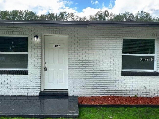 property at 1075 Crestwood Dr