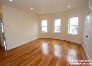 8 Roach St in Boston, MA - Building Photo - Building Photo
