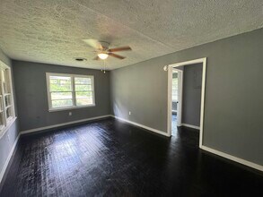 2646 Revere St in Jackson, MS - Building Photo - Building Photo
