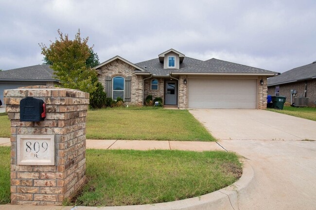 property at 809 Caracara Dr