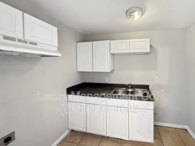 property at 864 Carmadelle St