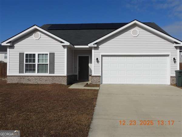 property at 1592 Longleaf Ct