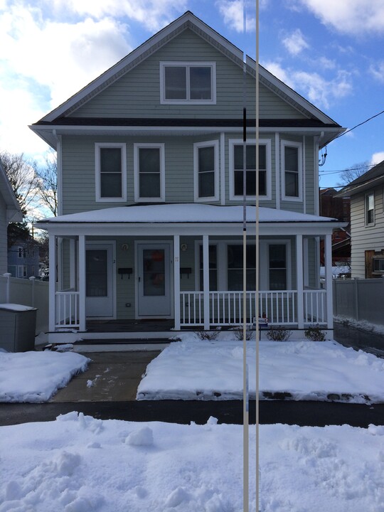 17 Lincoln Ave, Unit 2A in Norwalk, CT - Building Photo