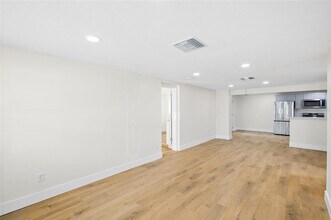 4403 N 48th St in Tampa, FL - Building Photo - Building Photo