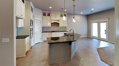8709 SW 66th Pl in Oklahoma City, OK - Building Photo - Building Photo