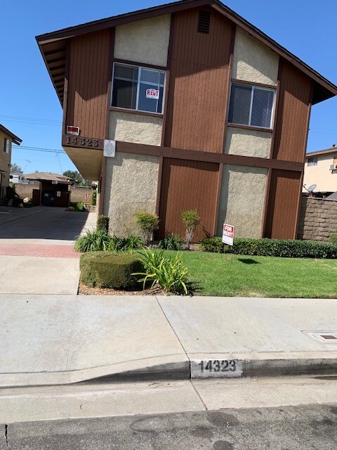 14323 Alburtis Ave in Norwalk, CA - Building Photo