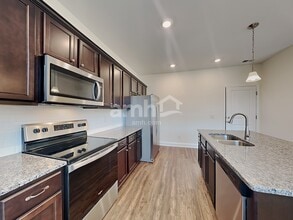 2015 Bennett Dr in Lebanon, TN - Building Photo - Building Photo