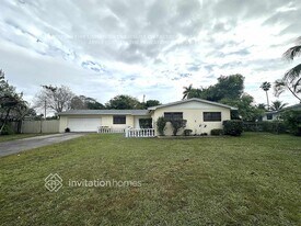 17421 SW 92nd Ct in Palmetto Bay, FL - Building Photo