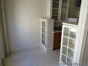 231-235 Park Dr in Boston, MA - Building Photo - Building Photo