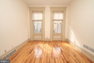 1513 Green St in Philadelphia, PA - Building Photo - Building Photo