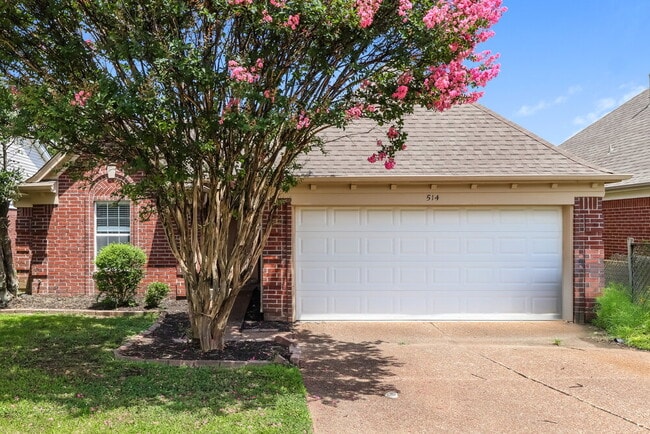property at 514 Bruins Trce