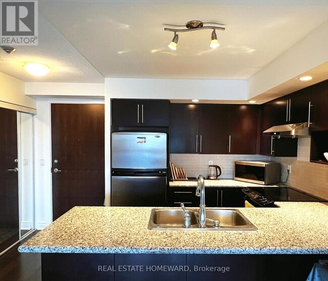 23 Cox Blvd in Markham, ON - Building Photo - Building Photo