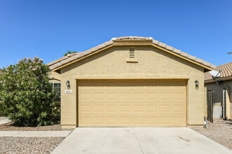 1674 W Corriente Dr in Queen Creek, AZ - Building Photo - Building Photo