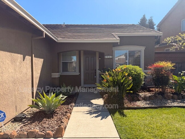 4711 Summerset Dr in Fairfield, CA - Building Photo - Building Photo