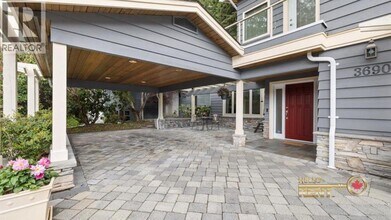3690 Rutherford Crescent in North Vancouver, BC - Building Photo - Building Photo