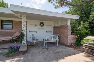 2200 US-81 in Chickasha, OK - Building Photo - Building Photo