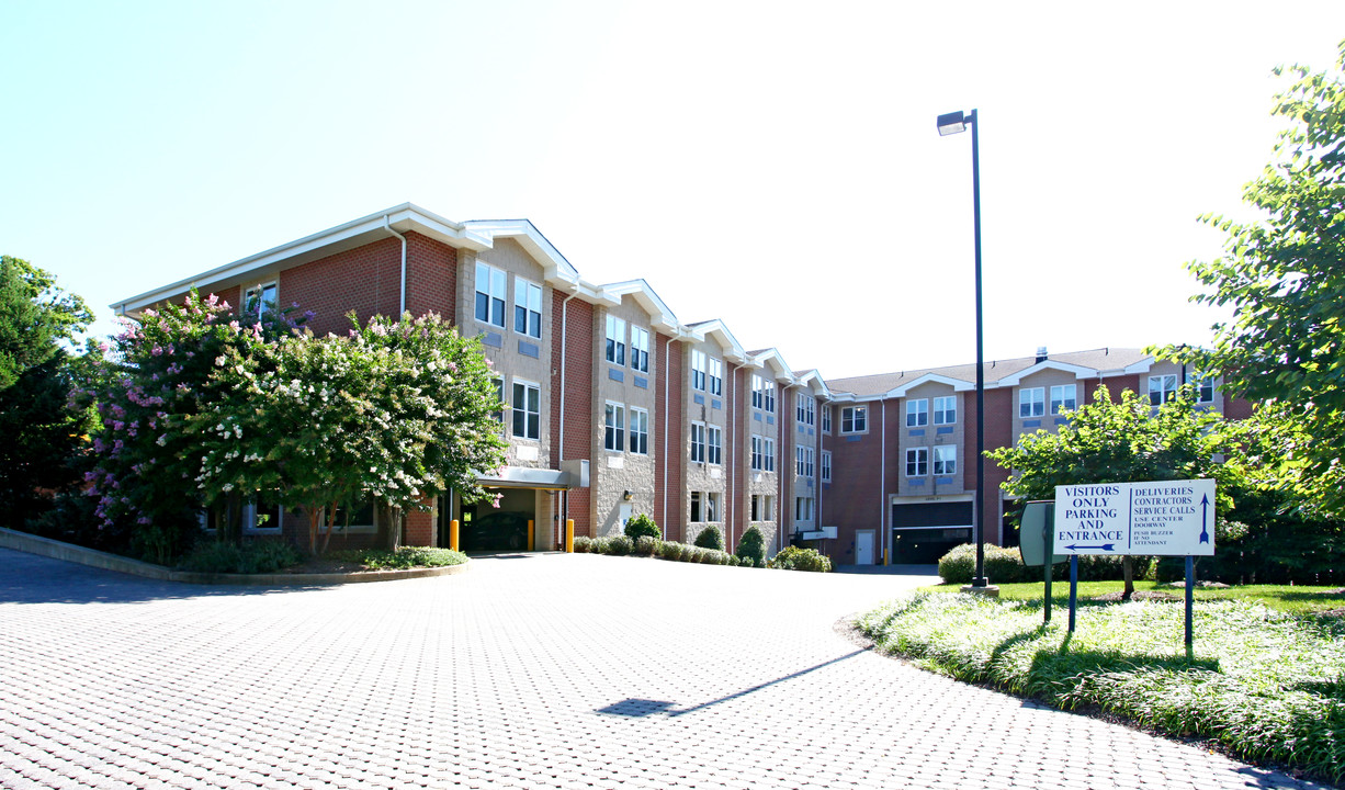 Baywoods of Annapolis in Annapolis, MD - Building Photo