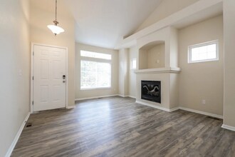 9850 Kenton Cir in Commerce City, CO - Building Photo - Building Photo