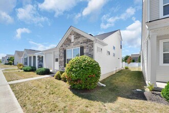 5621 Ellis Brook Dr in Dublin, OH - Building Photo - Building Photo