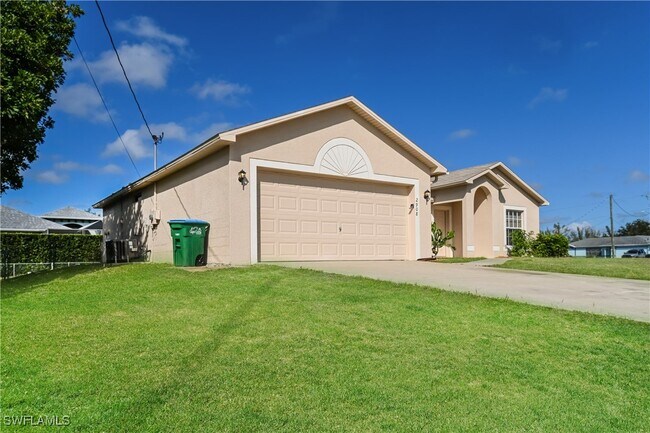 2908 SW 16th Pl