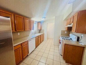 38416 Pond Ave in Palmdale, CA - Building Photo - Building Photo