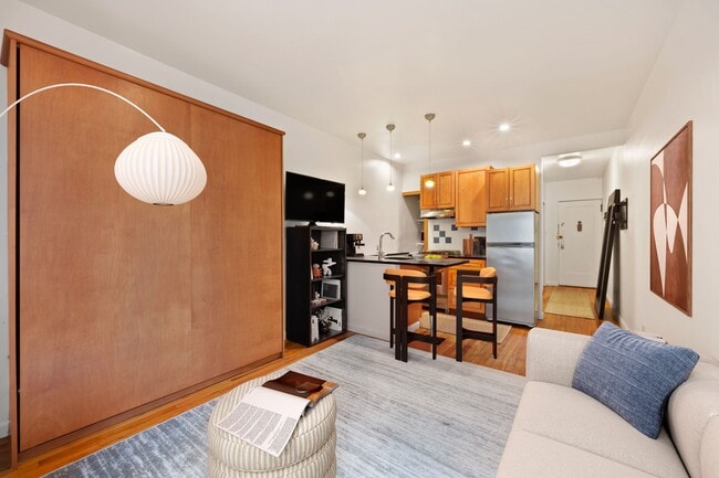 property at 312-320 W 23rd St