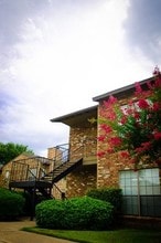 Windscape Apartments in Grand Prairie, TX - Foto de edificio - Building Photo