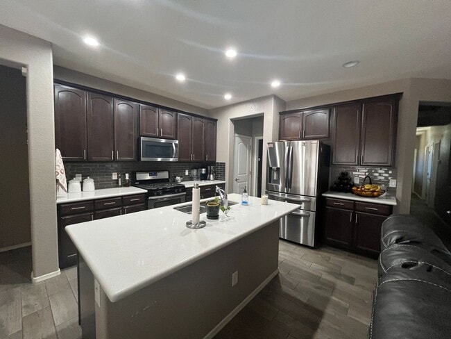 property at 5354 Encanto Dr