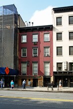 358 W 23rd St in New York, NY - Building Photo - Building Photo