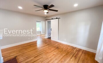306 Red Oak Dr in Chattanooga, TN - Building Photo - Building Photo
