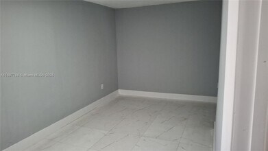 598 E 41st St-Unit -A in Hialeah, FL - Building Photo - Building Photo