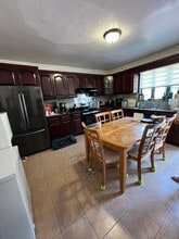 4223 193rd St, Unit 1FL in Flushing, NY - Building Photo - Building Photo