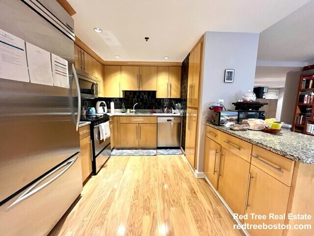 165 Tremont St, Unit 405 in Boston, MA - Foto de edificio - Building Photo