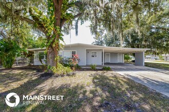3668 Schwalbe Dr in Sarasota, FL - Foto de edificio - Building Photo