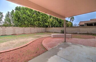 1350 W Pelican Ct in Chandler, AZ - Building Photo - Building Photo