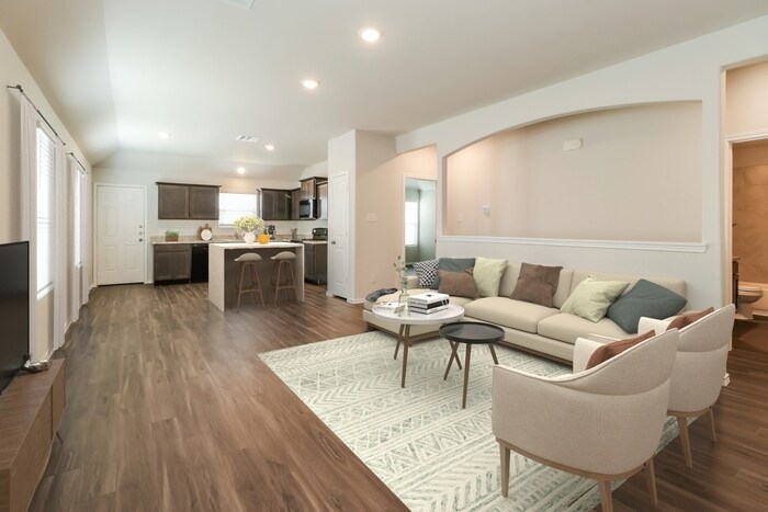 2433 Carp Dr in Conroe, TX - Building Photo