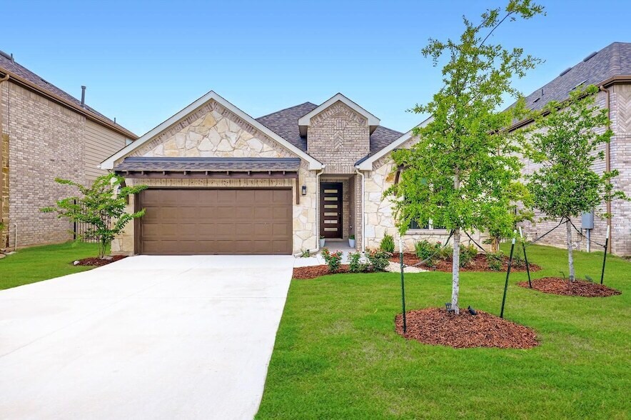 6800 Cliff Rose Dr in Spicewood, TX - Foto de edificio