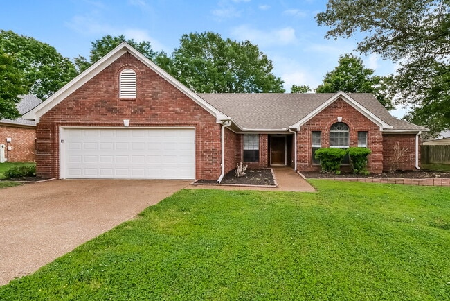 property at 4670 Shadow Tree Cove