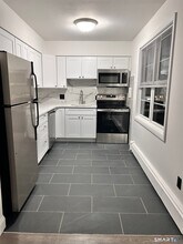 1109 Waterbury Rd in Cheshire, CT - Building Photo - Building Photo