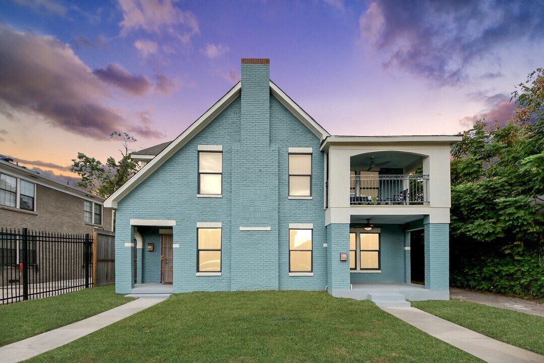 2817 Truxillo St in Houston, TX - Building Photo