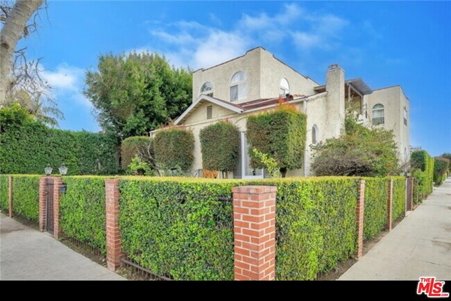 466 S Orlando Ave in Los Angeles, CA - Building Photo - Building Photo