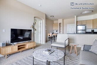 8700 Pershing Dr, Unit SI FL3-ID845 in Los Angeles, CA - Building Photo - Building Photo