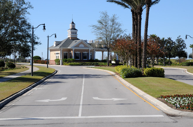 Villas at Reunion Square in Kissimmee, FL - Building Photo - Building Photo