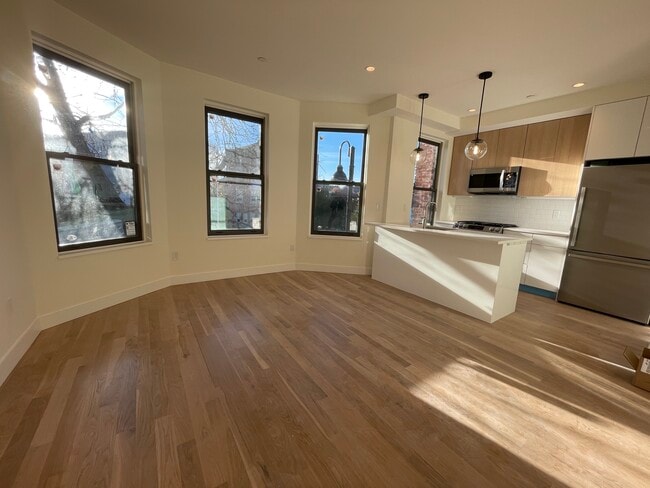 47 Harvard Ave, Unit 3