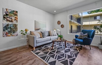 455 Crescent St in Oakland, CA - Building Photo - Building Photo