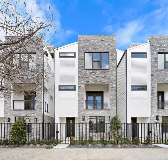 property at 2617 Jackson St